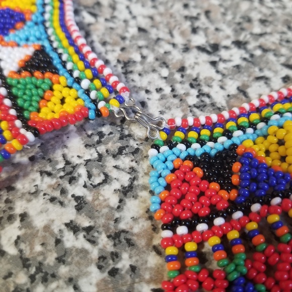 Large Rainbow Panamanian beaded collar necklace - Picture 8 of 8